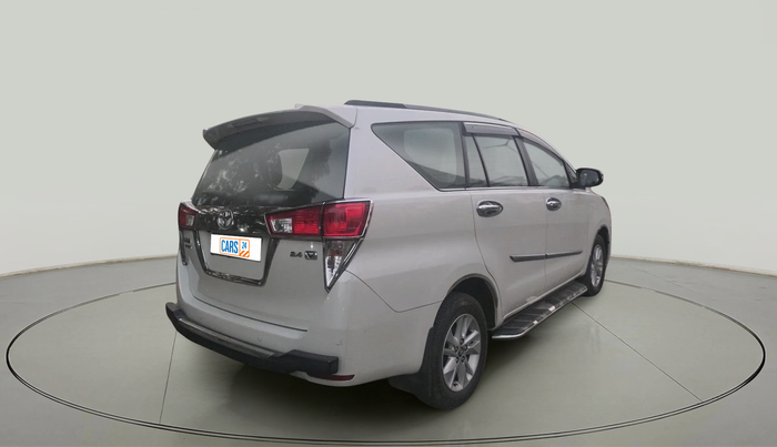 2017 Toyota Innova Crysta 2.4 VX 8 STR, Diesel, Manual, 82,614 km, exterior