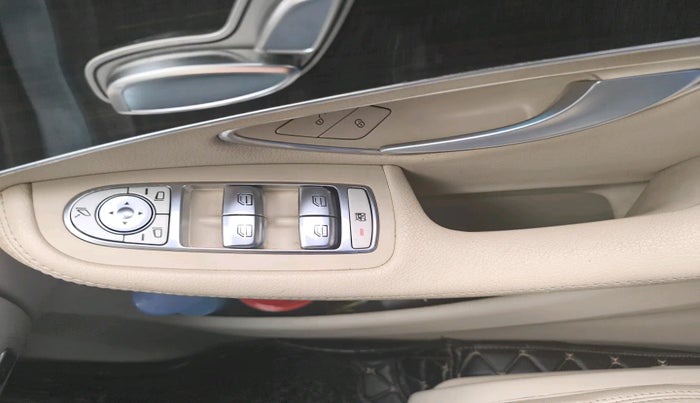 2018 Mercedes Benz GLC CLASS 220 D 4 MATIC, Diesel, Automatic, 1,34,105 km, interior