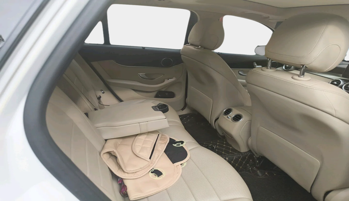2018 Mercedes Benz GLC CLASS 220 D 4 MATIC, Diesel, Automatic, 1,34,105 km, interior