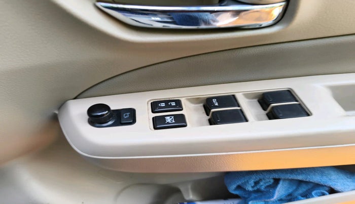 2018 Maruti Ciaz ZETA 1.4  AT PETROL, Petrol, Automatic, 1,29,176 km, interior