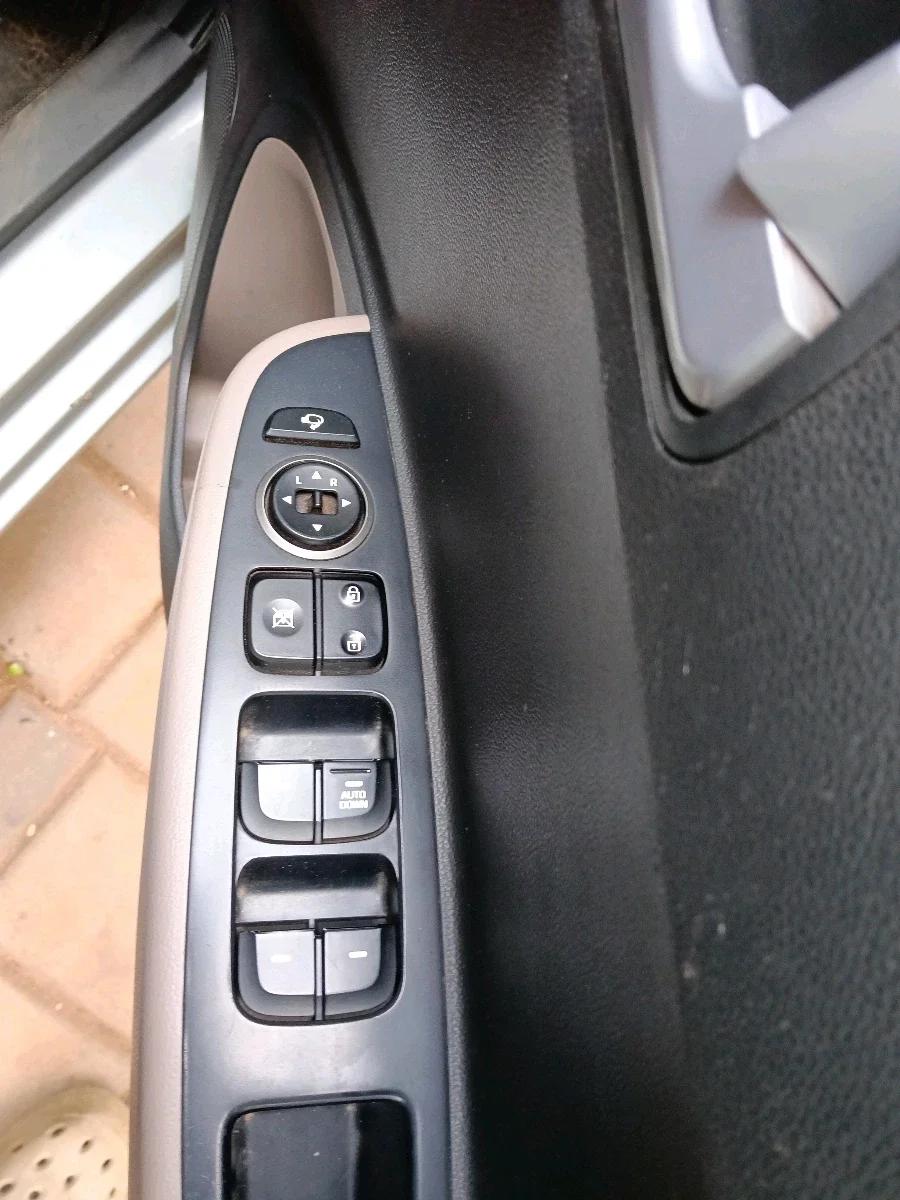 2019 Hyundai Grand i10 SPORTZ 1.2 KAPPA VTVT, Petrol, Manual, 83,569 km, interior