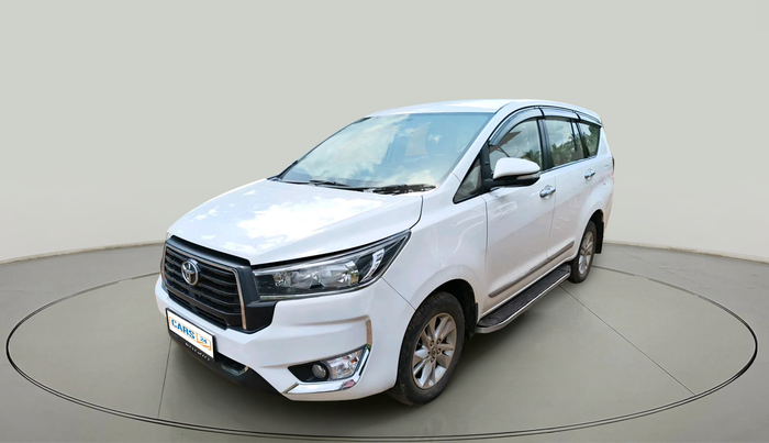 2017 Toyota Innova Crysta 2.4 G 7 STR, Diesel, Manual, 2,46,907 km, exterior