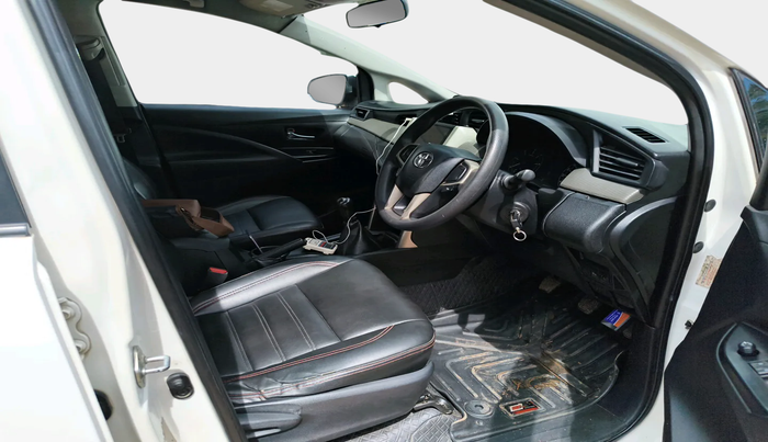 2017 Toyota Innova Crysta 2.4 G 7 STR, Diesel, Manual, 2,46,907 km, interior