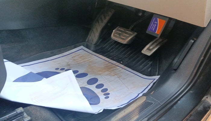 2024 Volkswagen VIRTUS TOPLINE TSI 1.0 AT, Petrol, Automatic, 14,384 km, interior