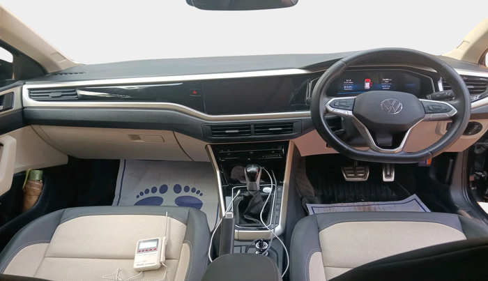 2024 Volkswagen VIRTUS TOPLINE TSI 1.0 AT, Petrol, Automatic, 14,384 km, interior