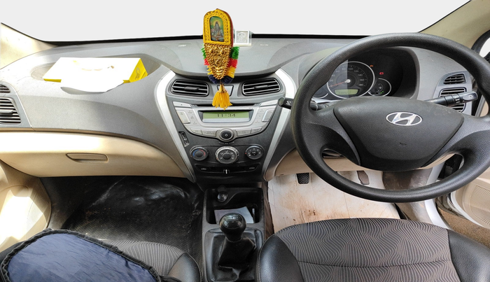 2012 Hyundai Eon MAGNA +, Petrol, Manual, 33,894 km, interior