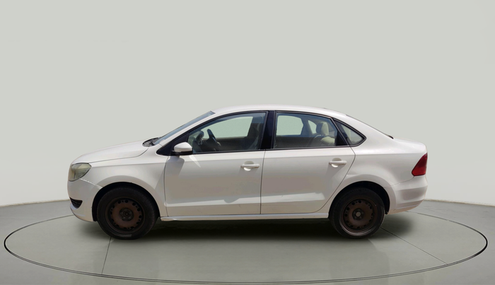 2016 Skoda Rapid 1.5 TDI CR ACTIVE, Diesel, Manual, 2,90,219 km, exterior