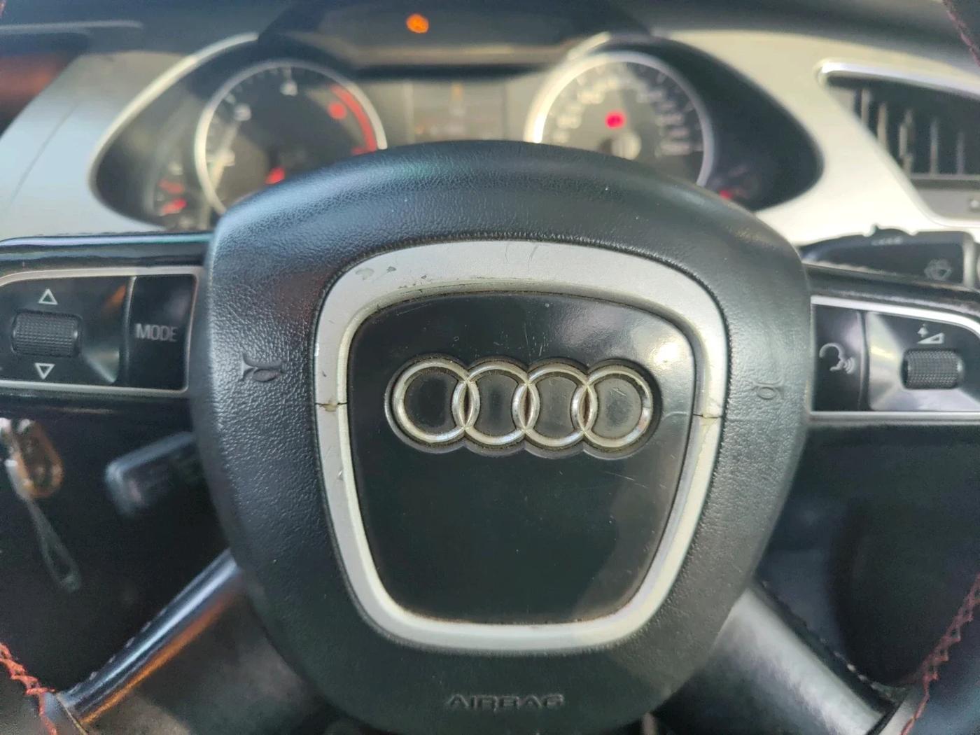 2011 Audi A4 2.0 TDI, Diesel, Automatic, 1,57,000 km, interior
