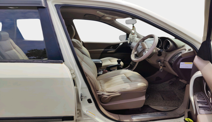 2013 Mahindra XUV500 W8, Diesel, Manual, 88,535 km, interior