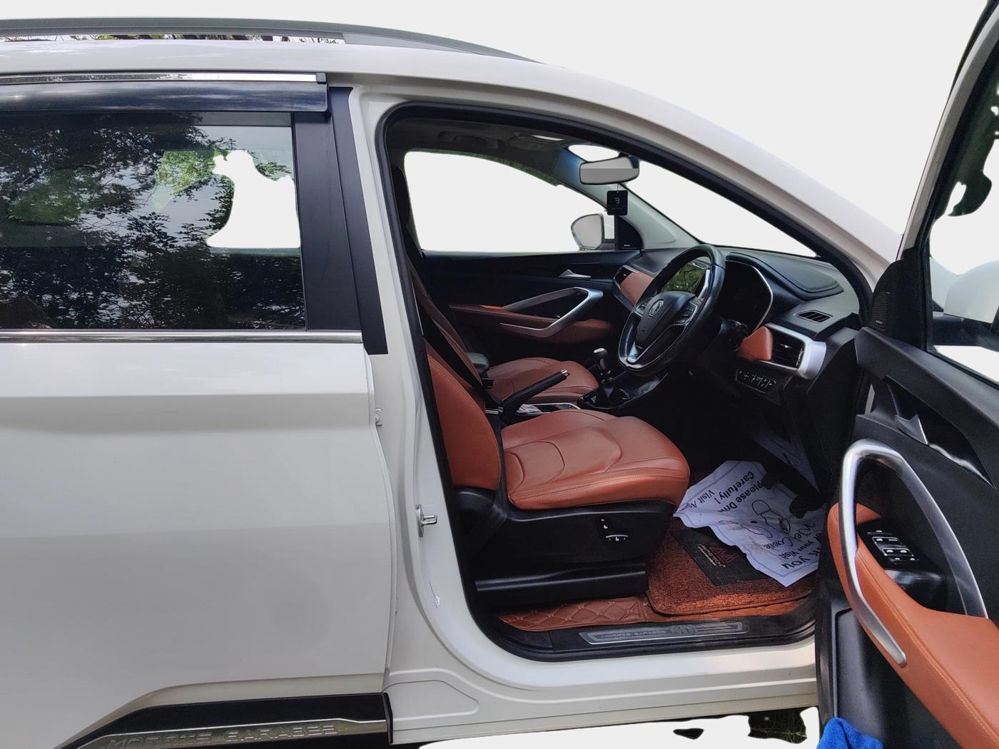 2021 MG HECTOR PLUS SHARP 1.5 PETROL TURBO HYBRID MT 6-STR, Petrol, Manual, 87,053 km, interior