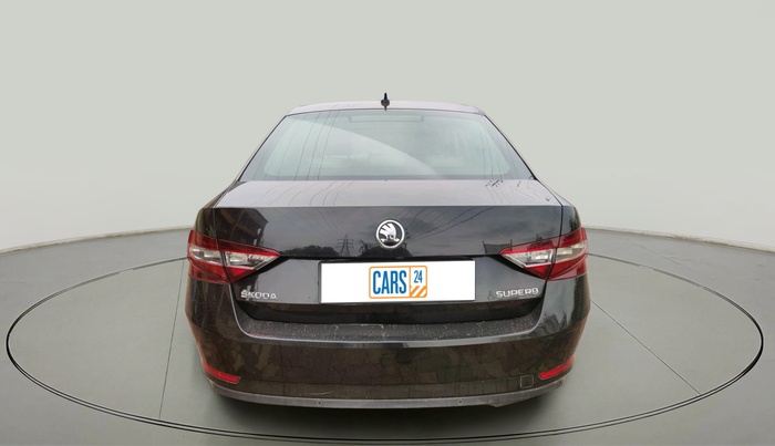 2017 Skoda Superb STYLE 1.8 TSI AT, Petrol, Automatic, 97,933 km, exterior