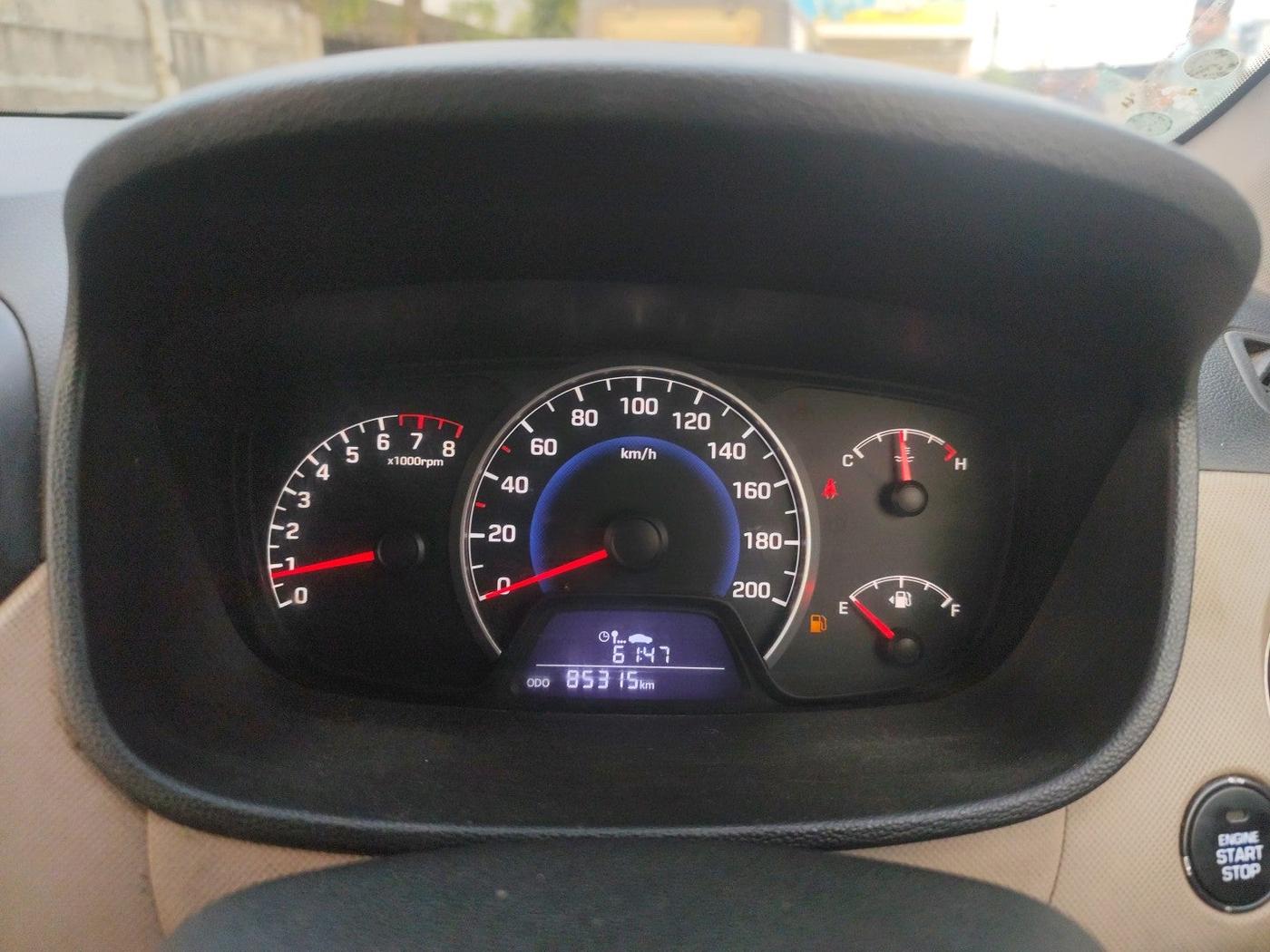 2014 Hyundai Grand i10 SPORTZ 1.2 KAPPA VTVT, Petrol, Manual, 85,315 km, interior
