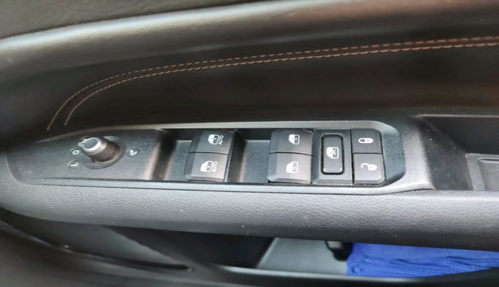 2022 Jeep Compass LIMITED (O) 2.0 DIESEL, Diesel, Manual, 79,806 km, interior