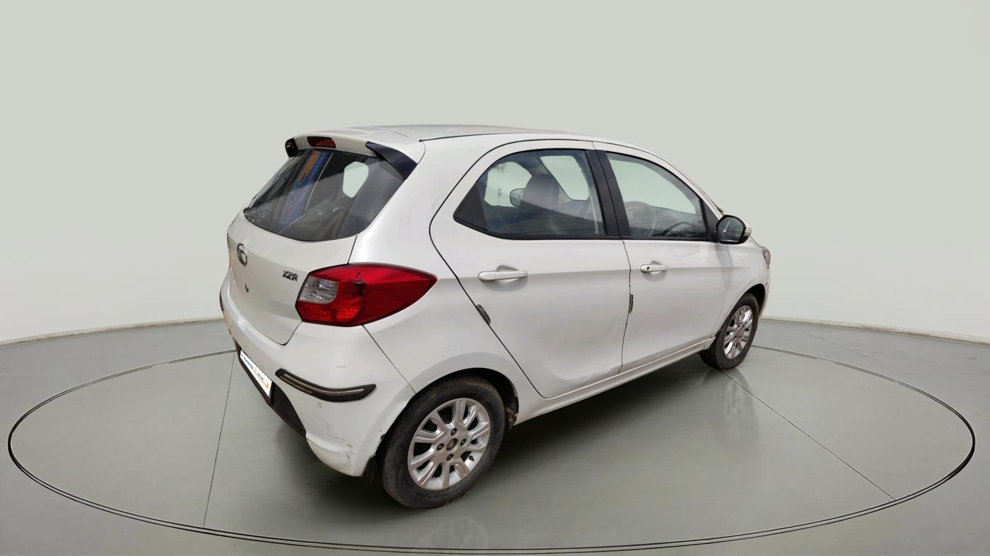 2017 Tata Tiago XZA PETROL, Petrol, Automatic, 67,227 km, exterior