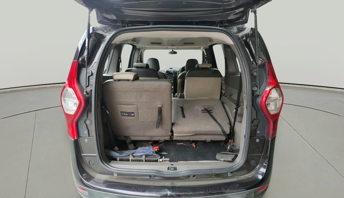 2015 Renault Lodgy 110 PS RXZ STEPWAY 7 STR, Diesel, Manual, 98,747 km, exterior