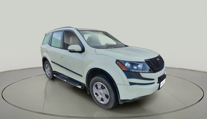 2014 Mahindra XUV500 W6, Diesel, Manual, 1,54,576 km, exterior