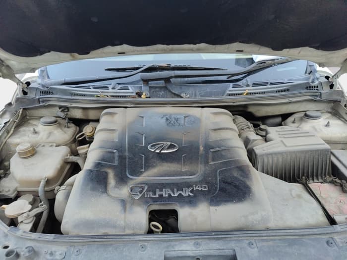 2014 Mahindra XUV500 W6, Diesel, Manual, 1,54,576 km, exterior