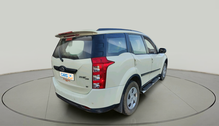2014 Mahindra XUV500 W6, Diesel, Manual, 1,54,576 km, exterior