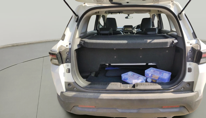 2024 Maruti BREZZA LXI S- CNG, CNG, Manual, 42,634 km, exterior