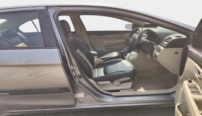 2014 Maruti Ciaz VDI +, Diesel, Manual, 98,333 km, interior