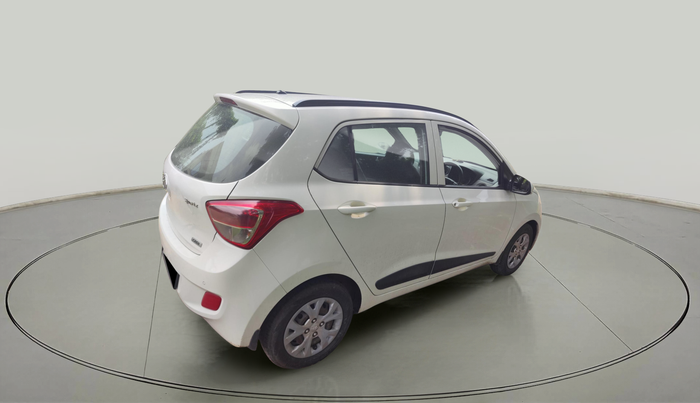 2016 Hyundai Grand i10 SPORTZ 1.1 CRDI, Diesel, Manual, 2,57,236 km, exterior