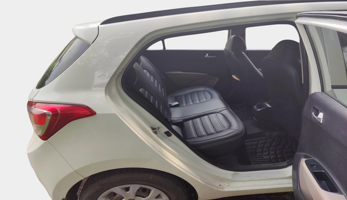 2016 Hyundai Grand i10 SPORTZ 1.1 CRDI, Diesel, Manual, 2,57,236 km, interior