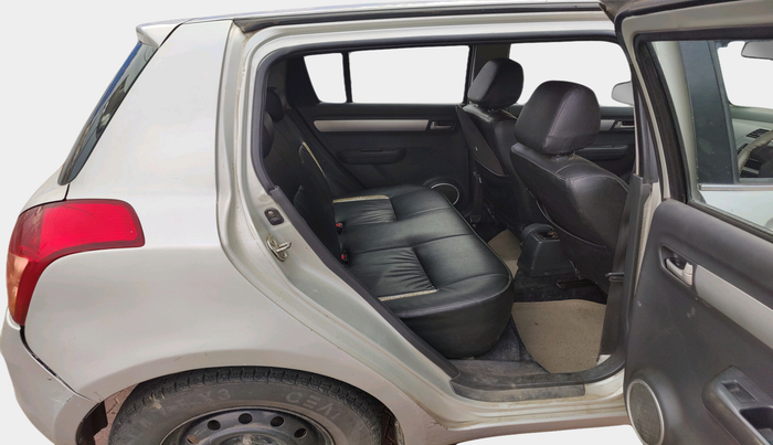 2011 Maruti Swift VXI, Petrol, Manual, 1,42,154 km, interior