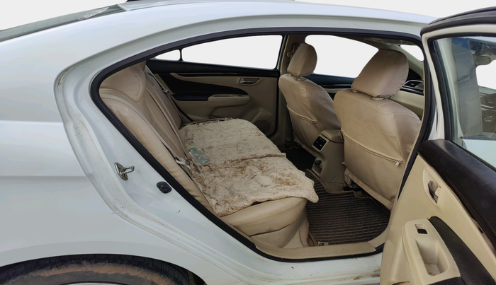 2015 Maruti Ciaz VDI +, Diesel, Manual, 1,15,972 km, interior