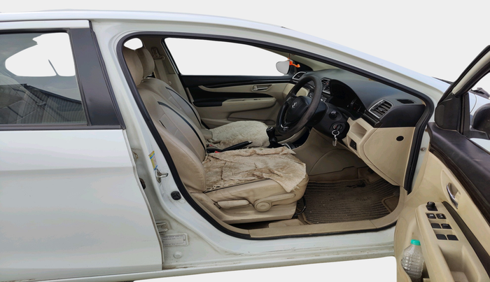 2015 Maruti Ciaz VDI +, Diesel, Manual, 1,15,972 km, interior