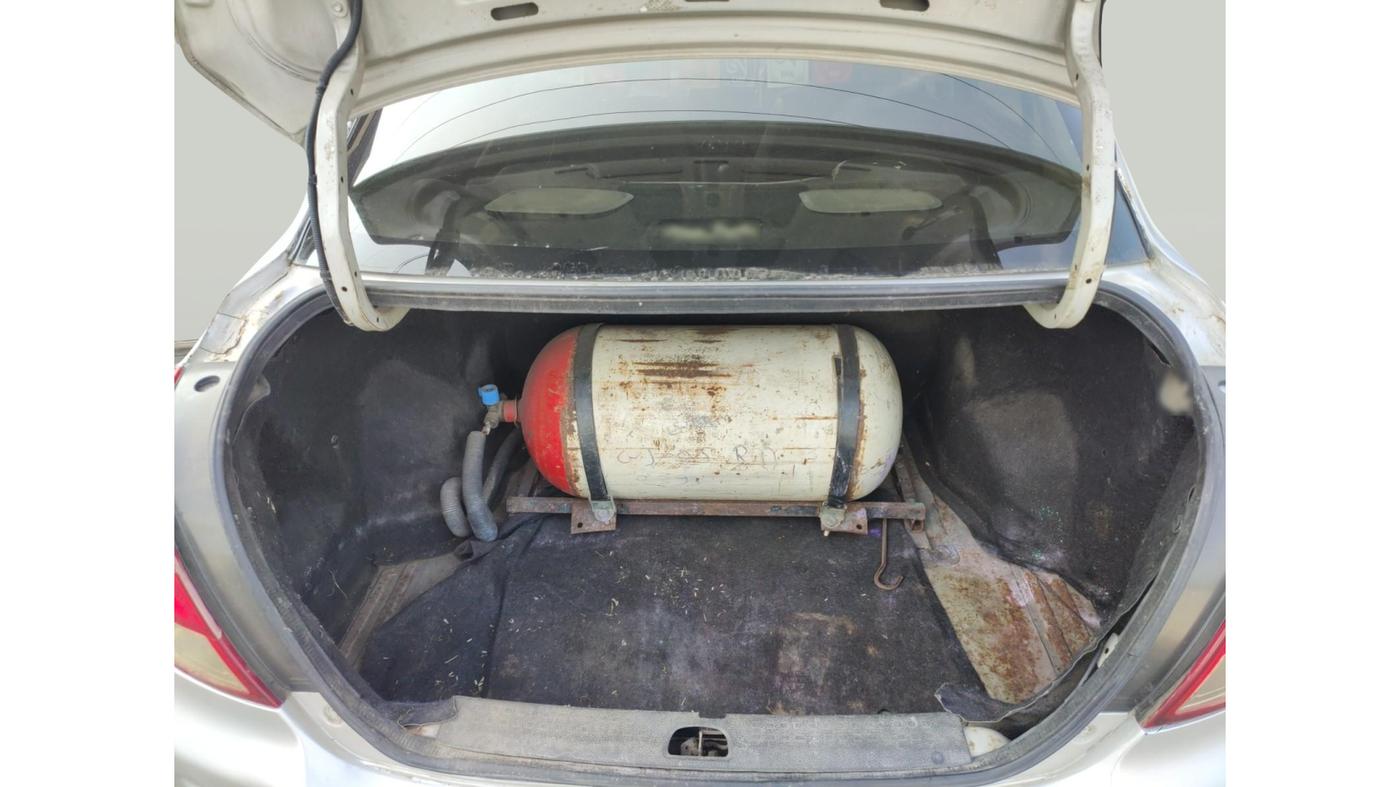 2011 Maruti Swift Dzire LXI, Petrol, Manual, 1,19,769 km, exterior