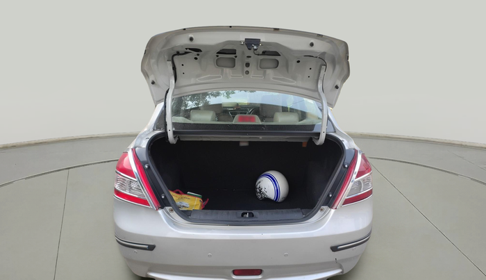 2013 Maruti Swift Dzire VXI, Petrol, Manual, 71,676 km, exterior