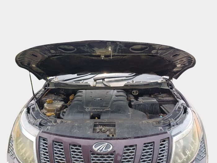 2013 Mahindra XUV500 W8, Diesel, Manual, 1,32,796 km, exterior