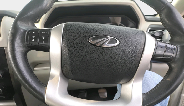2018 Mahindra Scorpio S11 2WD, Diesel, Manual, 94,408 km, interior