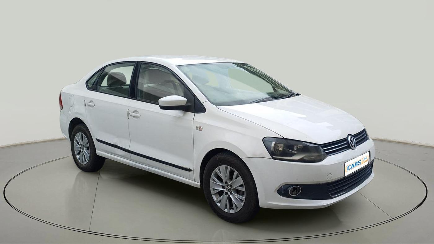 2015 Volkswagen Vento HIGHLINE 1.6 MPI, Petrol, Manual, 1,37,000 km, exterior