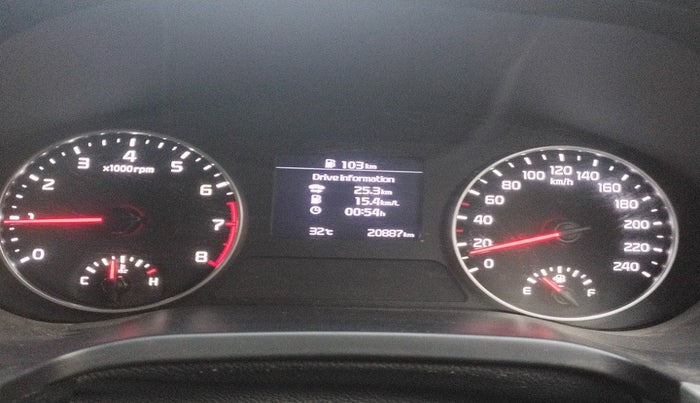 2022 KIA SELTOS HTE 1.5 PETROL, Petrol, Manual, 20,887 km, interior