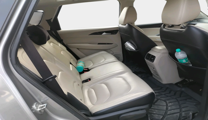 2021 MG HECTOR SHARP 2.0 DIESEL, Diesel, Manual, 1,22,858 km, interior