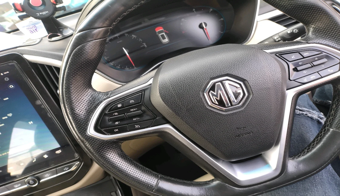 2021 MG HECTOR SHARP 2.0 DIESEL, Diesel, Manual, 1,22,858 km, interior