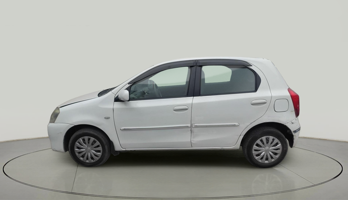 2011 Toyota Etios Liva G, Petrol, Manual, 69,052 km, exterior