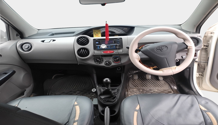 2011 Toyota Etios Liva G, Petrol, Manual, 69,052 km, interior