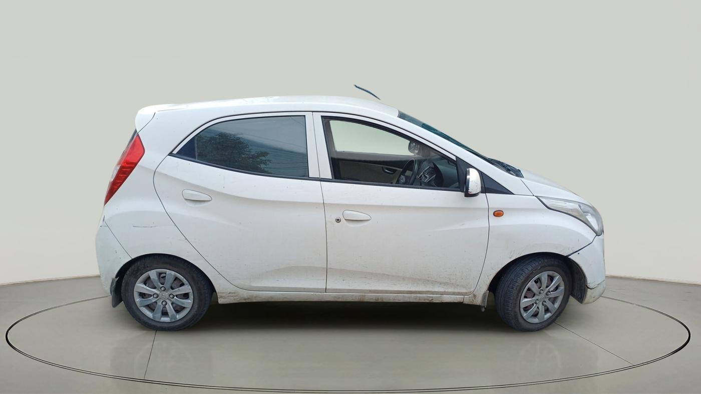 2013 Hyundai Eon SPORTZ, Petrol, Manual, 1,21,810 km, exterior