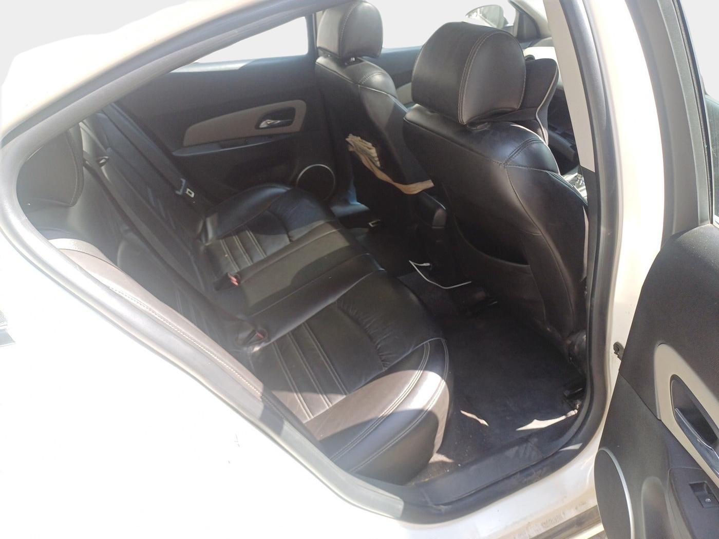 2014 Chevrolet Cruze LTZ AT, Diesel, Automatic, 1,97,518 km, interior