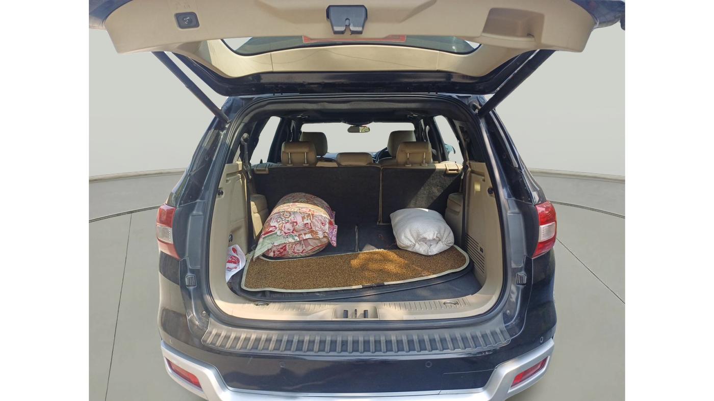 2016 Ford Endeavour TITANIUM 3.2 4X4 AT, Diesel, Automatic, 1,51,007 km, exterior