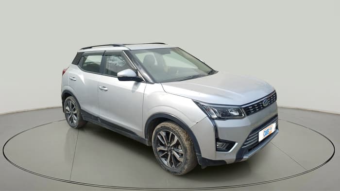 2020 Mahindra XUV300 W8 (O) 1.2 PETROL, Petrol, Manual, 42,000 km, exterior