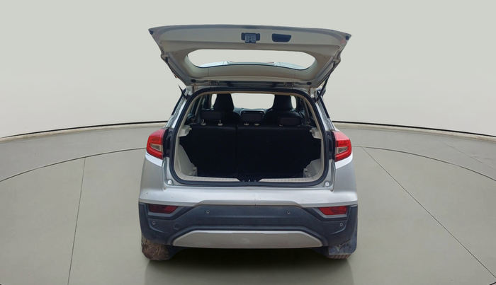 2020 Mahindra XUV300 W8 (O) 1.2 PETROL, Petrol, Manual, 40,960 km, exterior