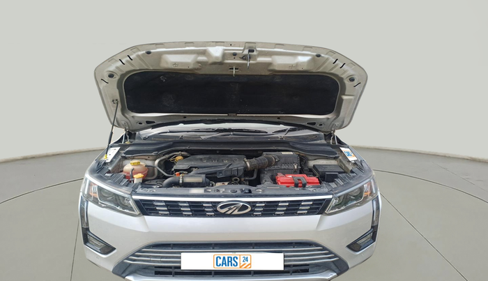 2020 Mahindra XUV300 W8 (O) 1.2 PETROL, Petrol, Manual, 40,960 km, exterior