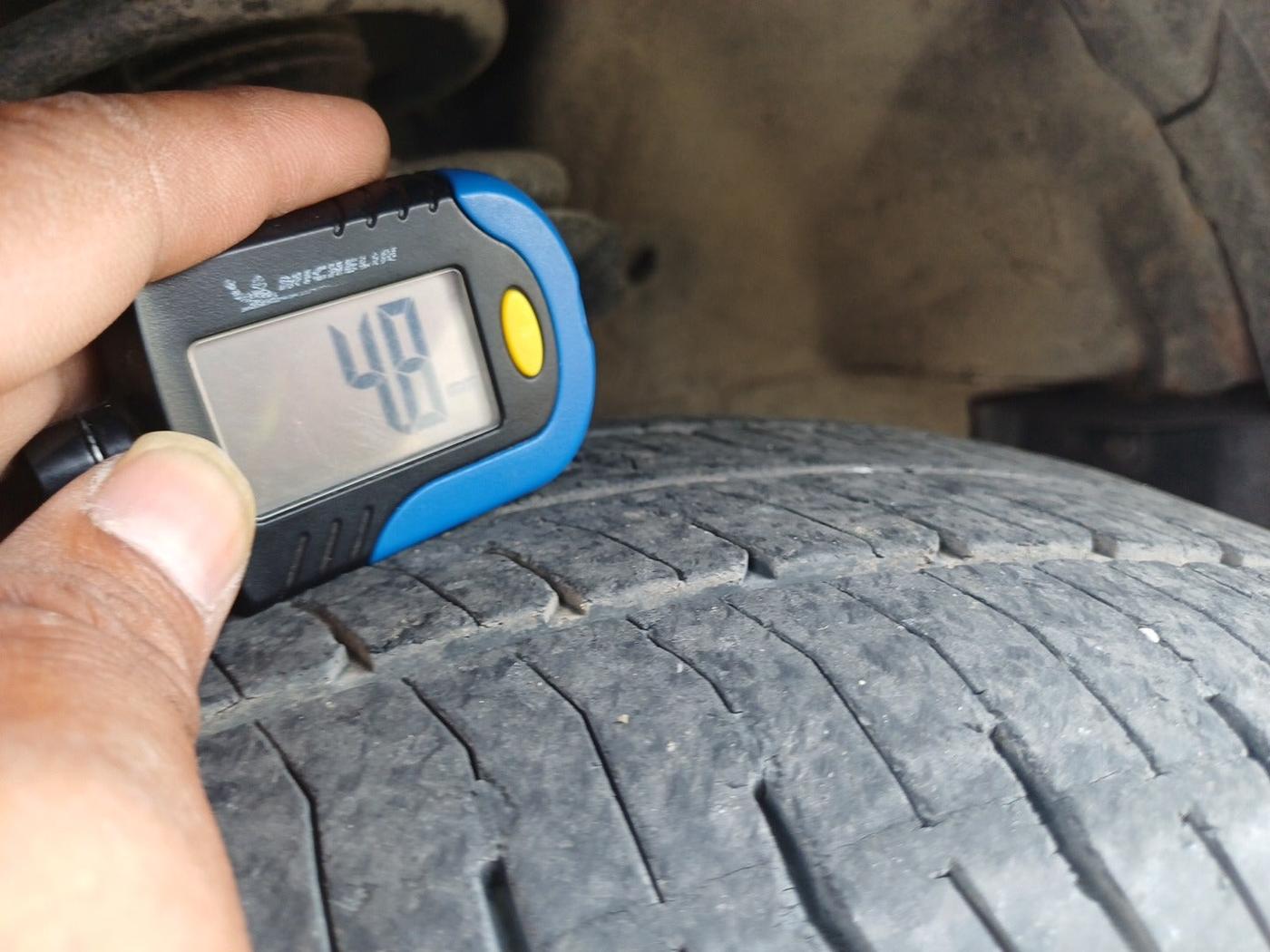 2016 Maruti Ritz ZXI, Petrol, Manual, 88,718 km, tyre