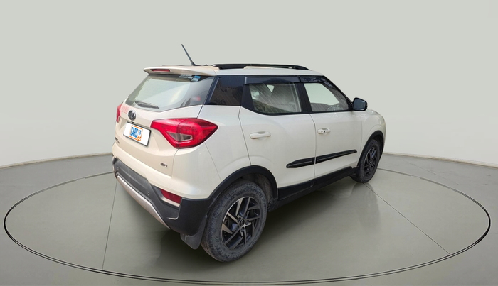 2022 Mahindra XUV300 W8 (O) 1.2 PETROL, Petrol, Manual, 21,390 km, exterior