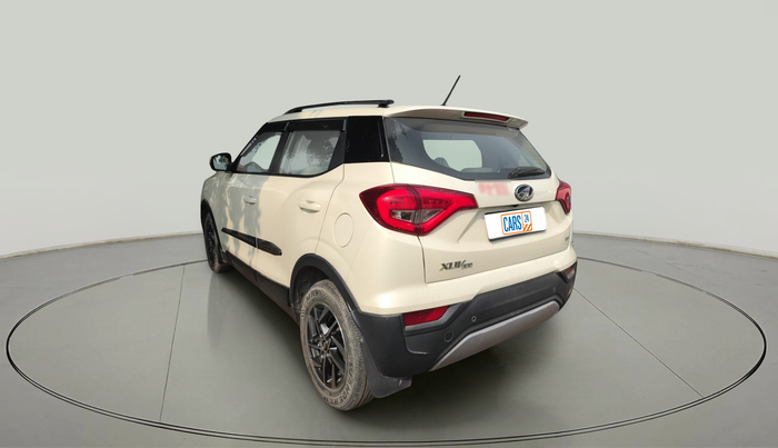 2022 Mahindra XUV300 W8 (O) 1.2 PETROL, Petrol, Manual, 21,390 km, exterior