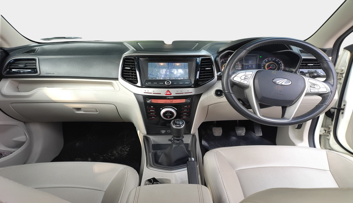 2022 Mahindra XUV300 W8 (O) 1.2 PETROL, Petrol, Manual, 21,390 km, interior