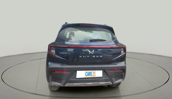 2024 Mahindra XUV300 W6 1.2 PETROL, Petrol, Manual, 10,465 km, exterior